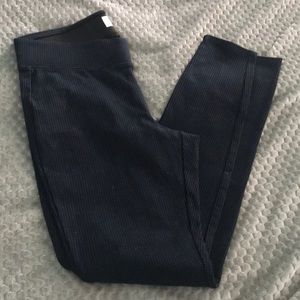 Super cute old navy legging/pants!